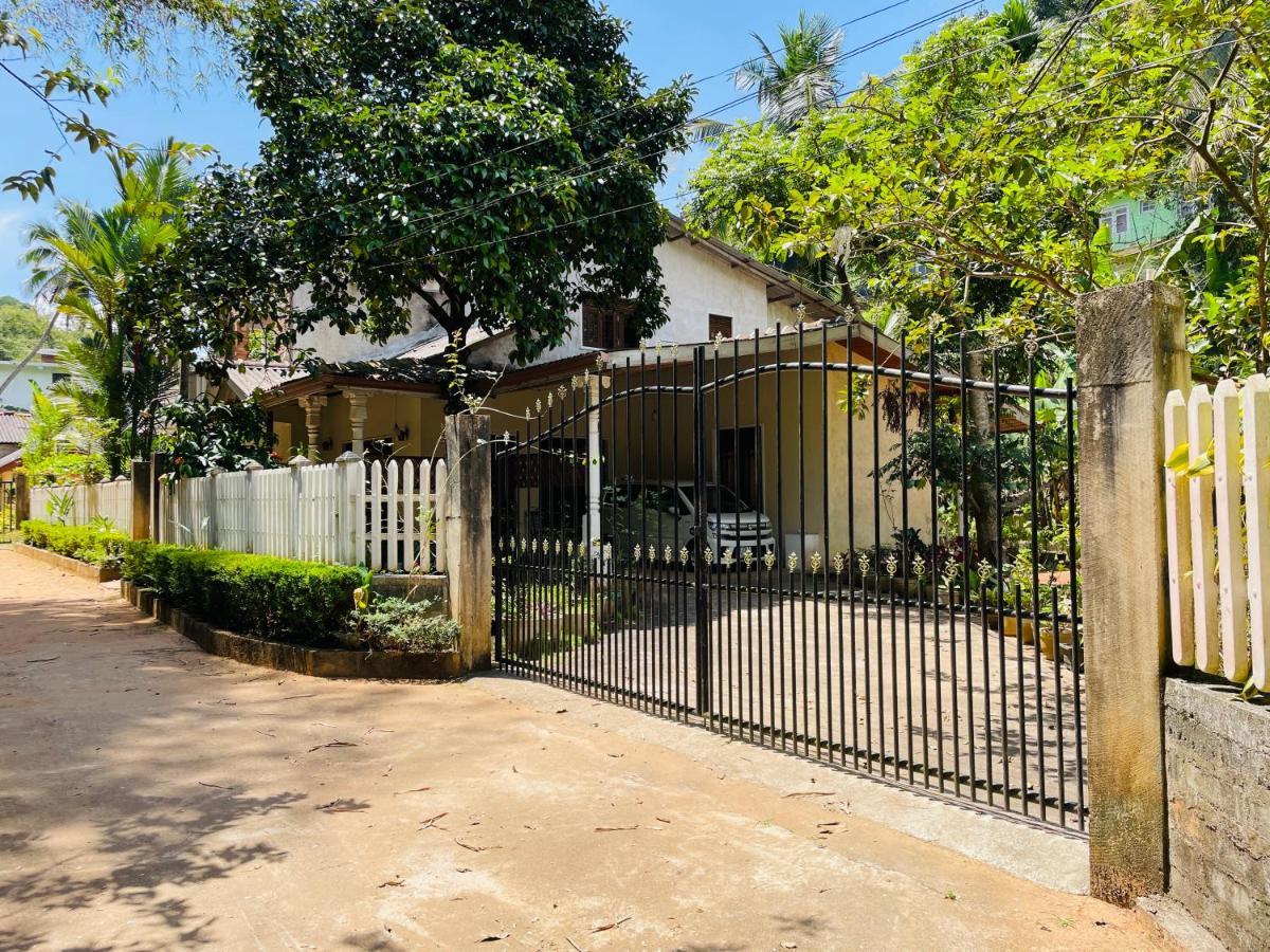 קנדי Unique Villa מראה חיצוני תמונה